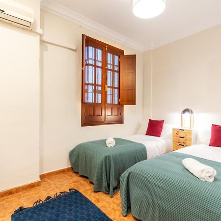 Aoa Green Gardens Family House Seville Ngoại thất bức ảnh