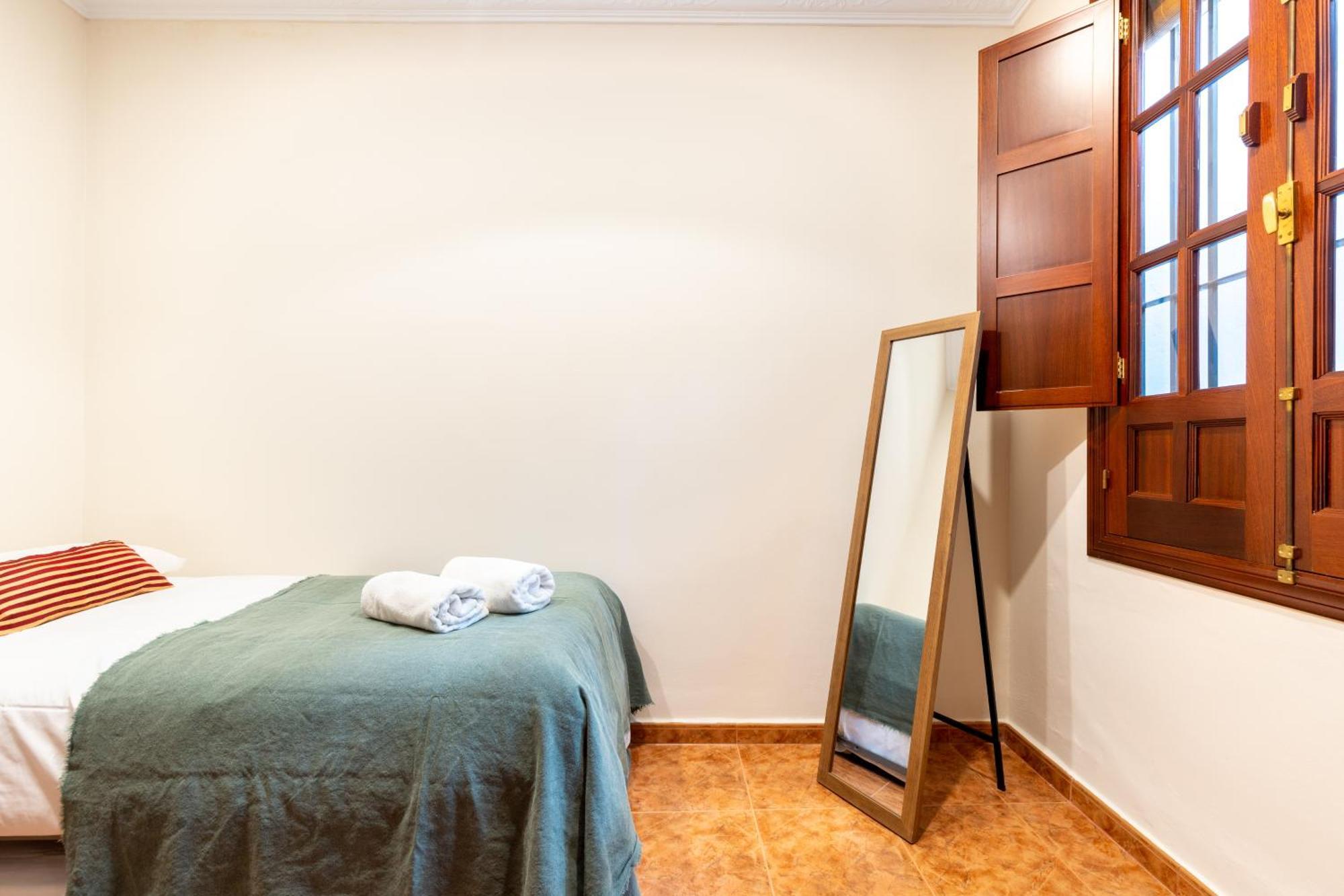 Aoa Green Gardens Family House Seville Ngoại thất bức ảnh