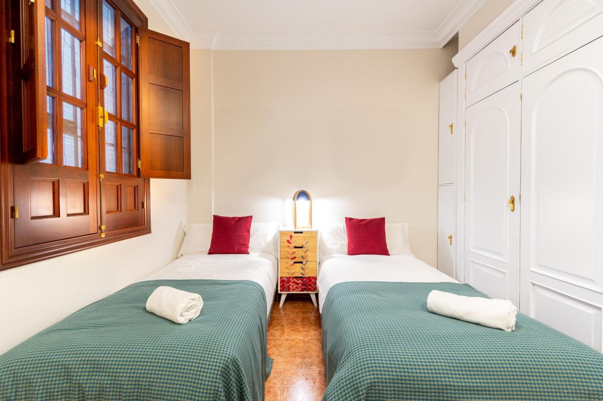 Aoa Green Gardens Family House Seville Ngoại thất bức ảnh