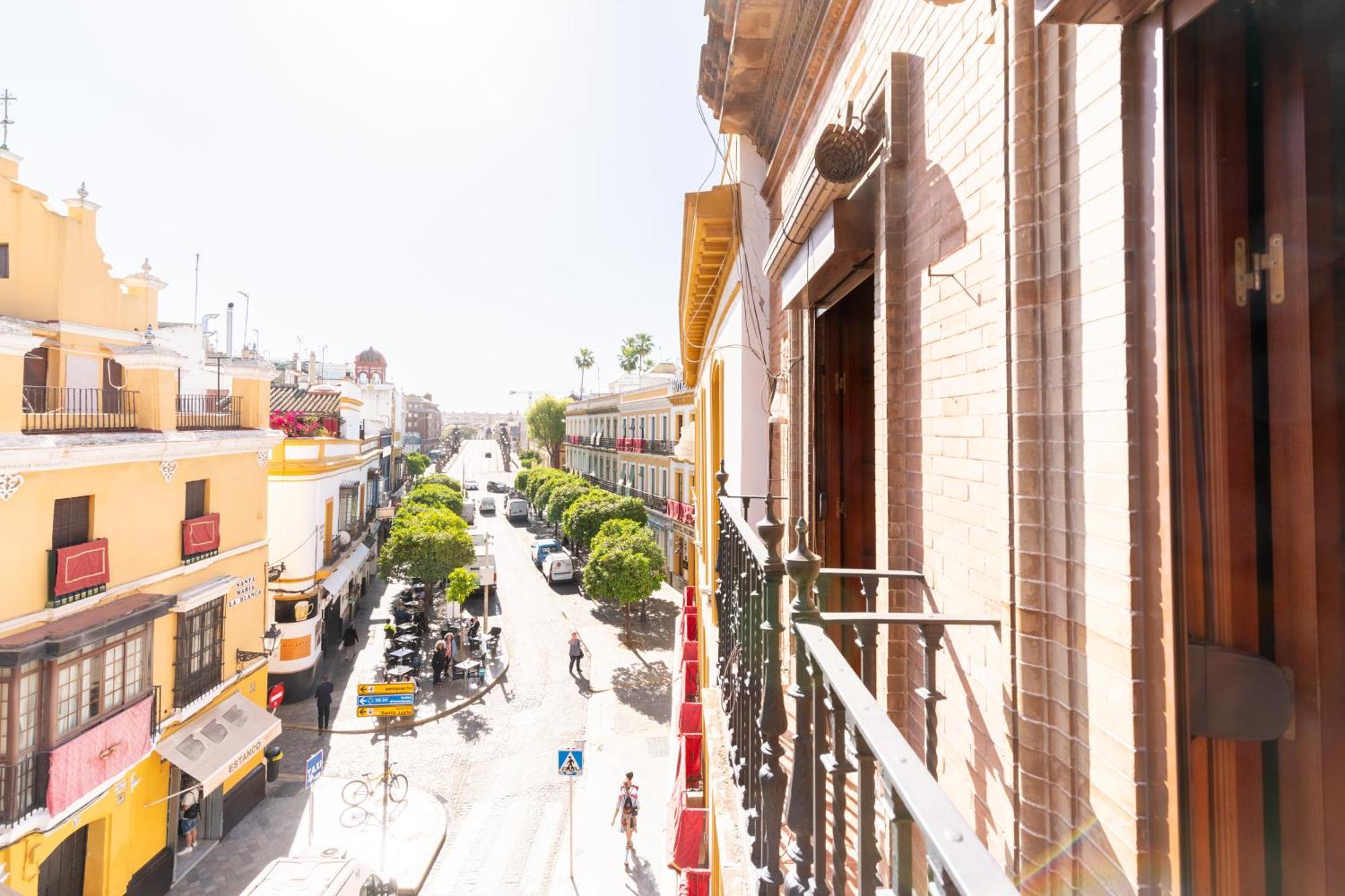 Aoa Green Gardens Family House Seville Ngoại thất bức ảnh